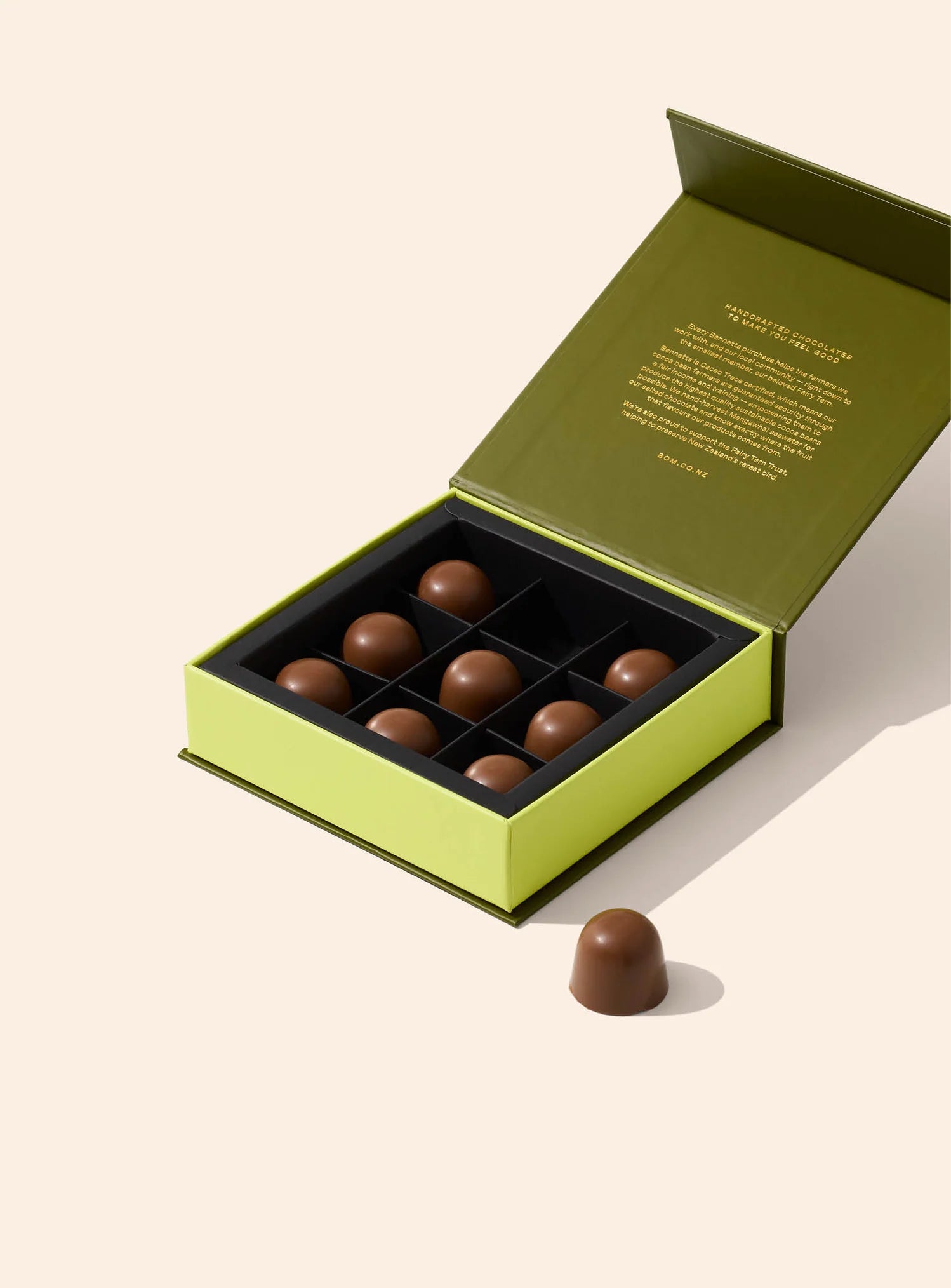 Bennetts Roasted Hazelnut & Crispy Praline in Milk Chocolate